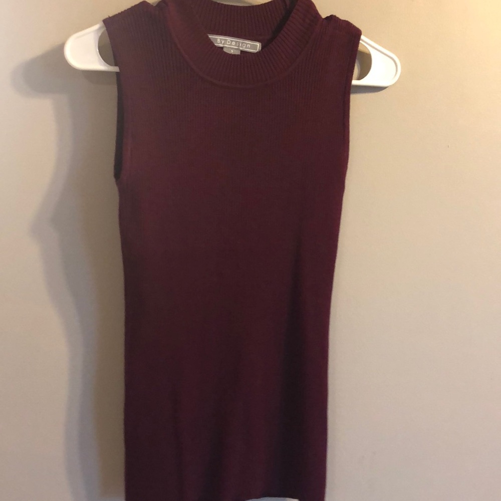 Maroon fitted tank